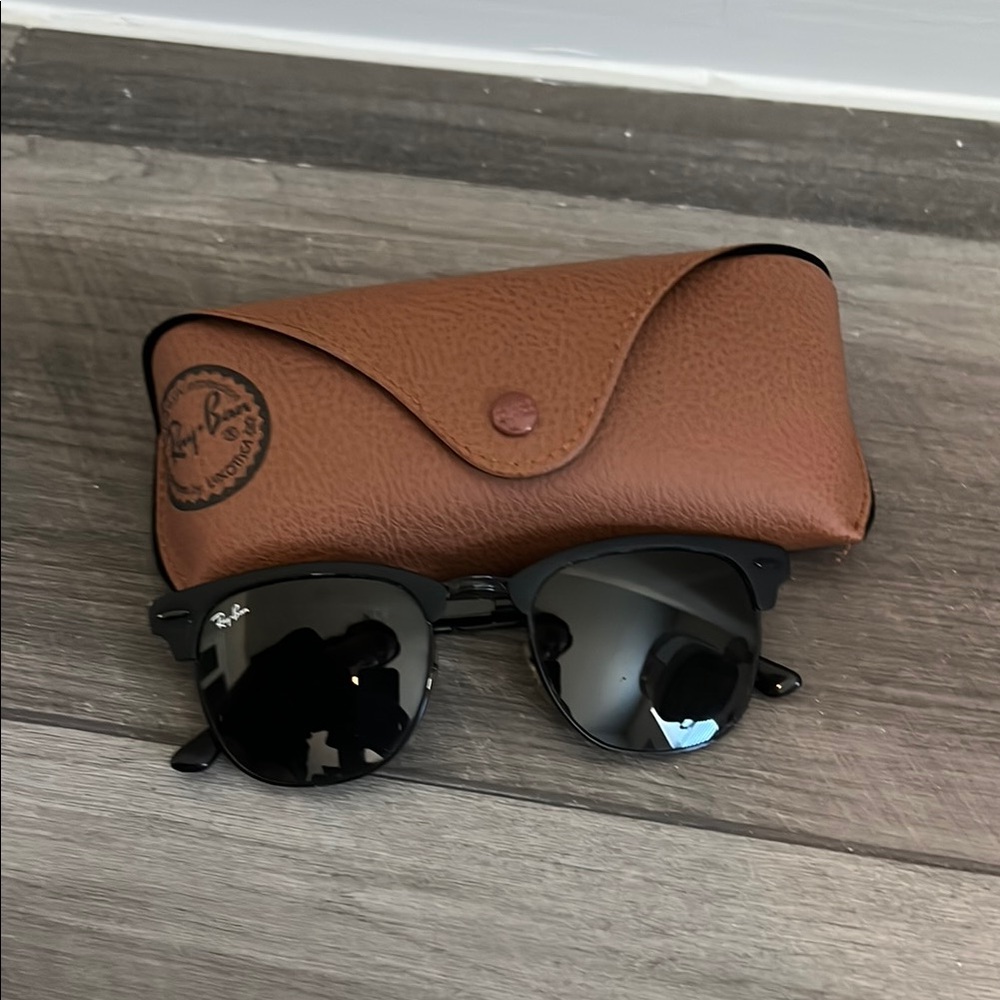 Ray-Ban Men’s Black Sunglasses and Brown Leather Sunglasses Case
